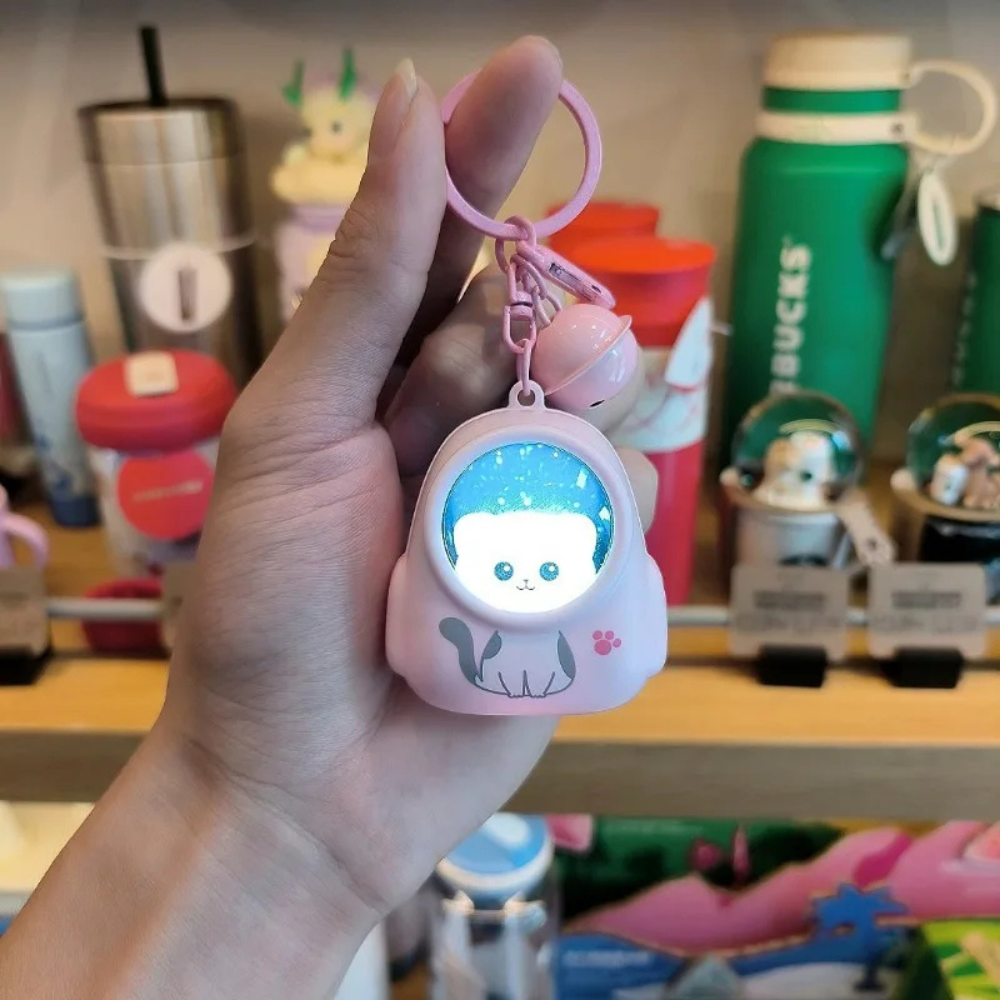 AstronautKeychain 1+1 GRATIS: Glødende Sødt Astronaut Dyr Nøglekæde