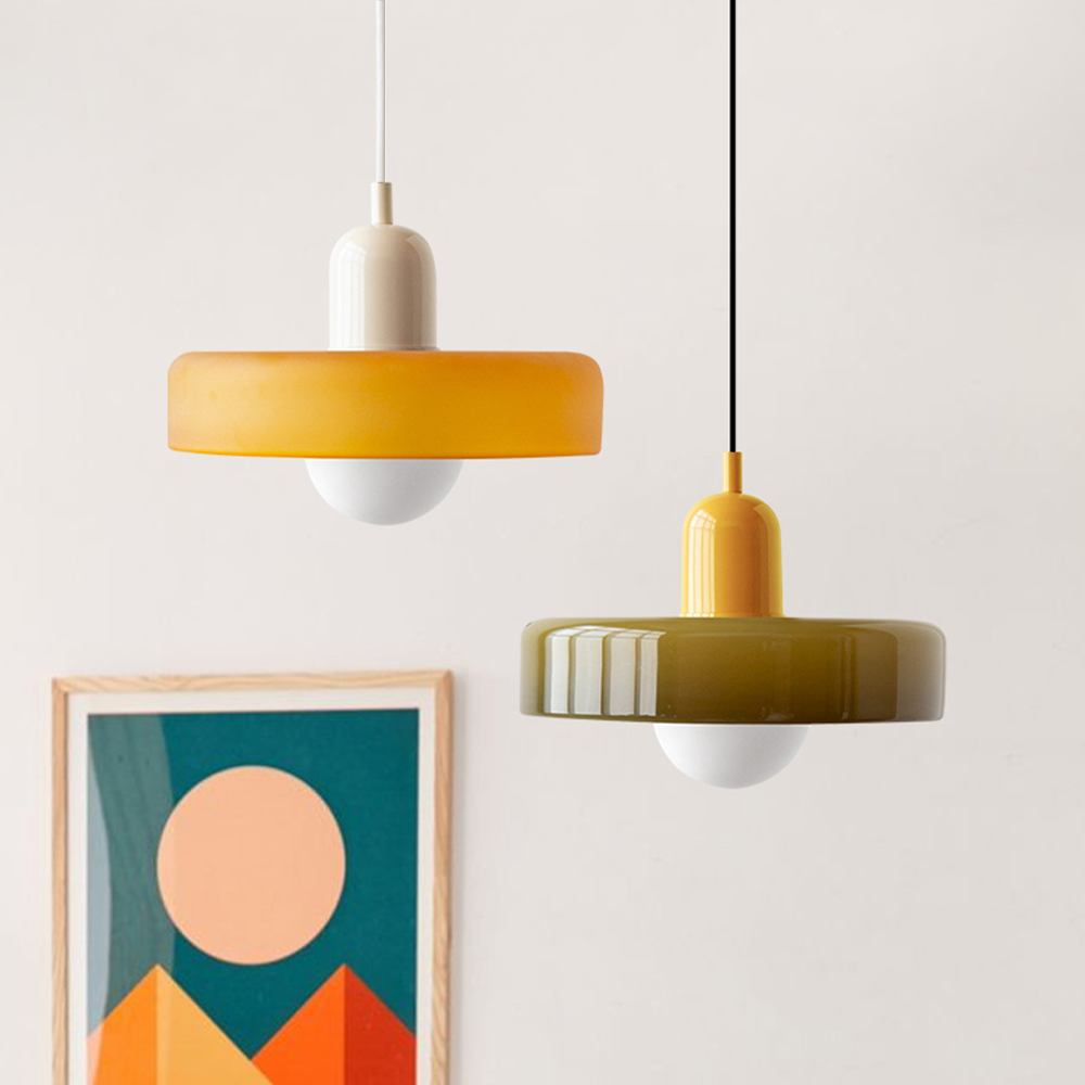 Bauhaus-pendel i farvet glas – design