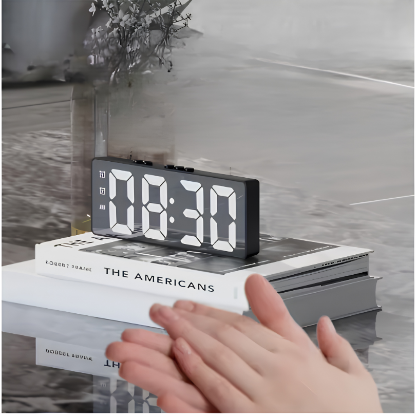 AlarmClock: LED Display Minimalistisk Stil Digital Alarmur