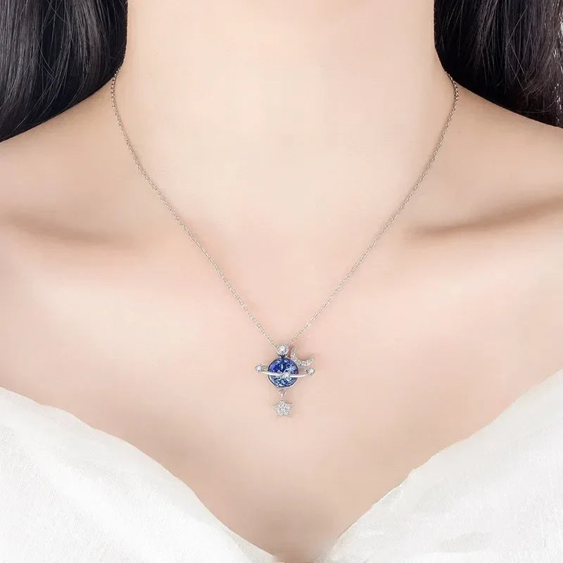 Jewelance™ MoonNecklace 1+1 GRATIS: Blå Planet Stjerne Måne Vedhæng Halskæde
