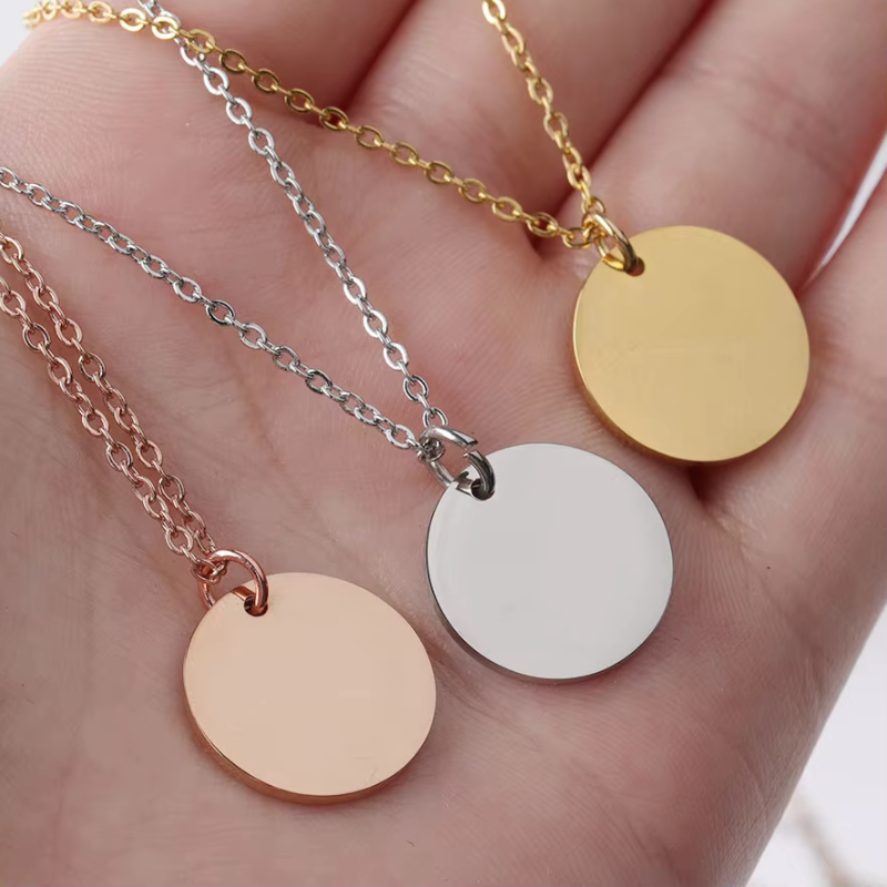 Jewelance™ DiscPendant - Minimalistisk Disc Vedhæng Indgraveret Navn Mode Halskæde