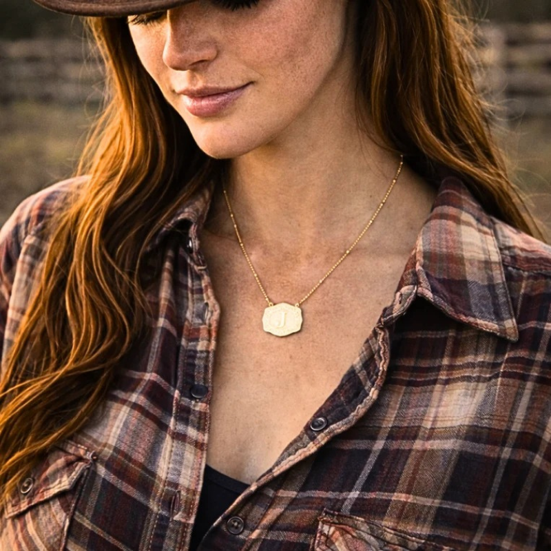 Jewelance™ BuckleCharm 1+1 GRATIS: Western Buckle Initial Pendant Charm Mode Halskæde