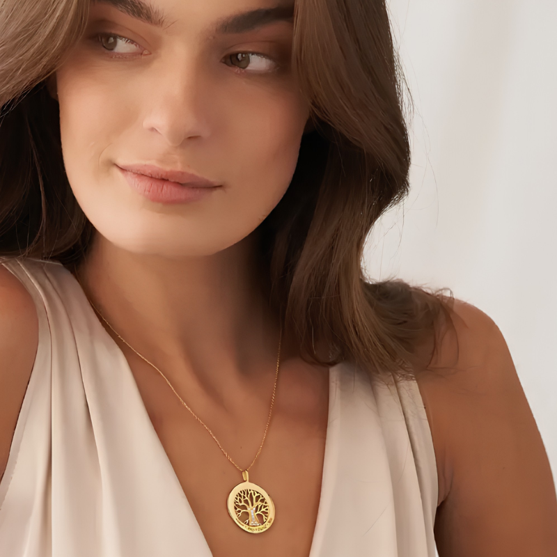 Jewelance™ FamilyPendant: Tilpasset Navn Gravert 4 Familie Medlemmer Vedhæng