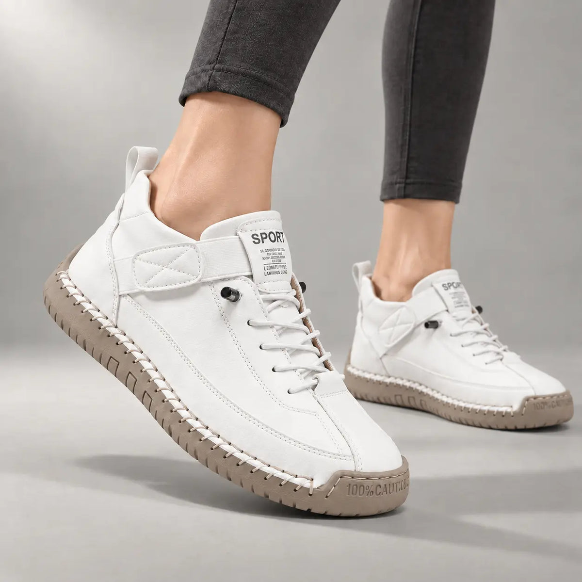 Ortopædiske gåsneakers til damer med bred tåboks og elastiske snørebånd