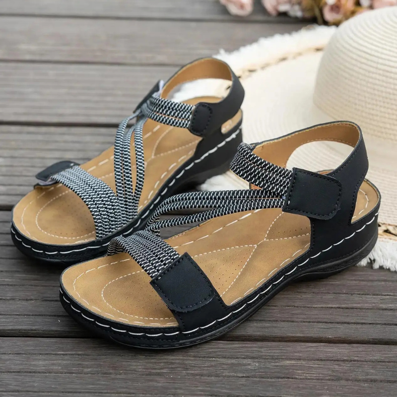 Happy™ ChicSandals - Diagonal Krydsrem Design Chic Afslappet Sandaler