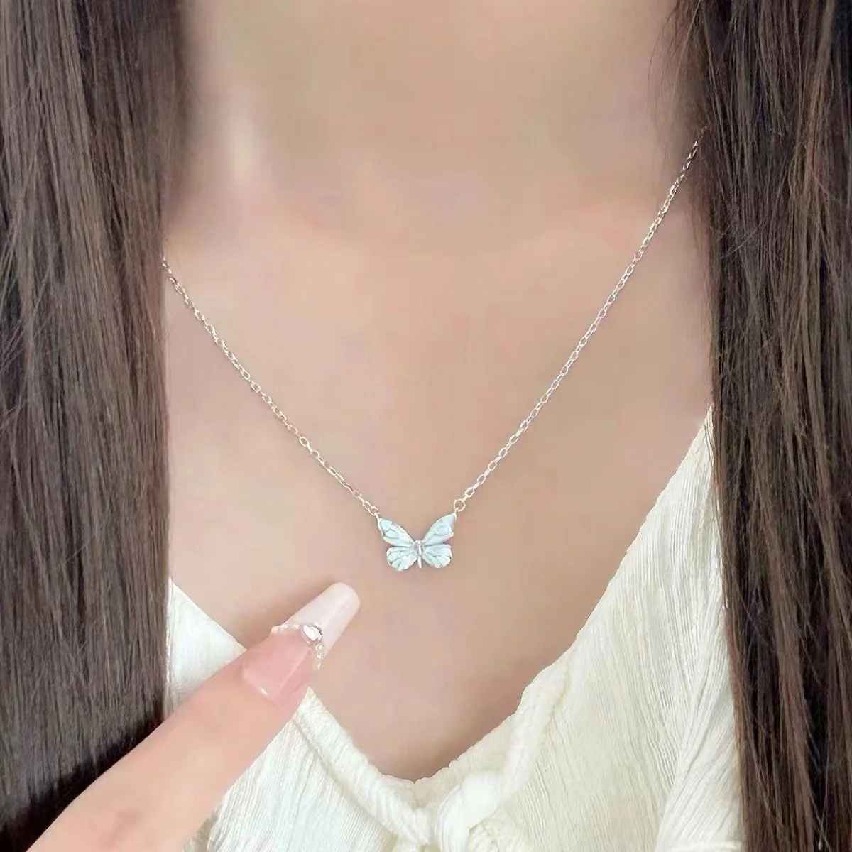 Jewelance™ GlowingButterfly 1+1 GRATIS: Mode Glødende Sommerfugle Halskæde Og Armbånd Sæt