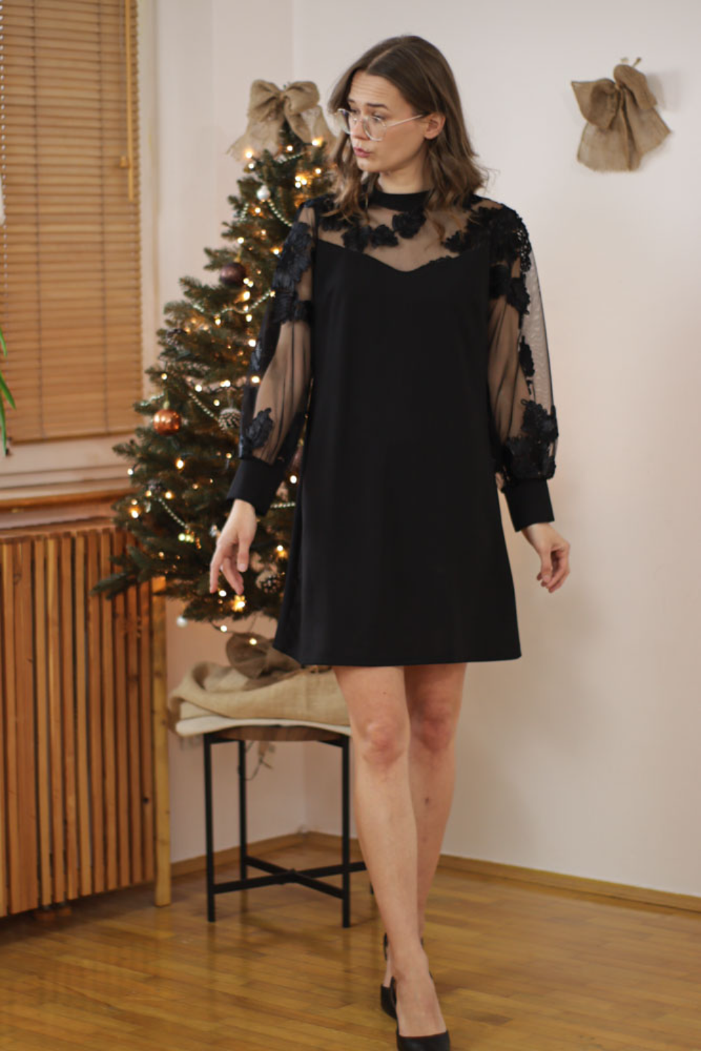Icone™ MeshDress: Sofistikeret Moderne Stil A-Line Mesh Kjole