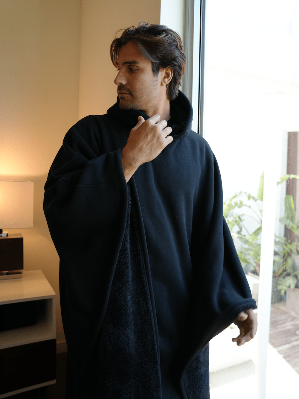 Vægtet hættejakke med oversized pasform og blødt inderfor