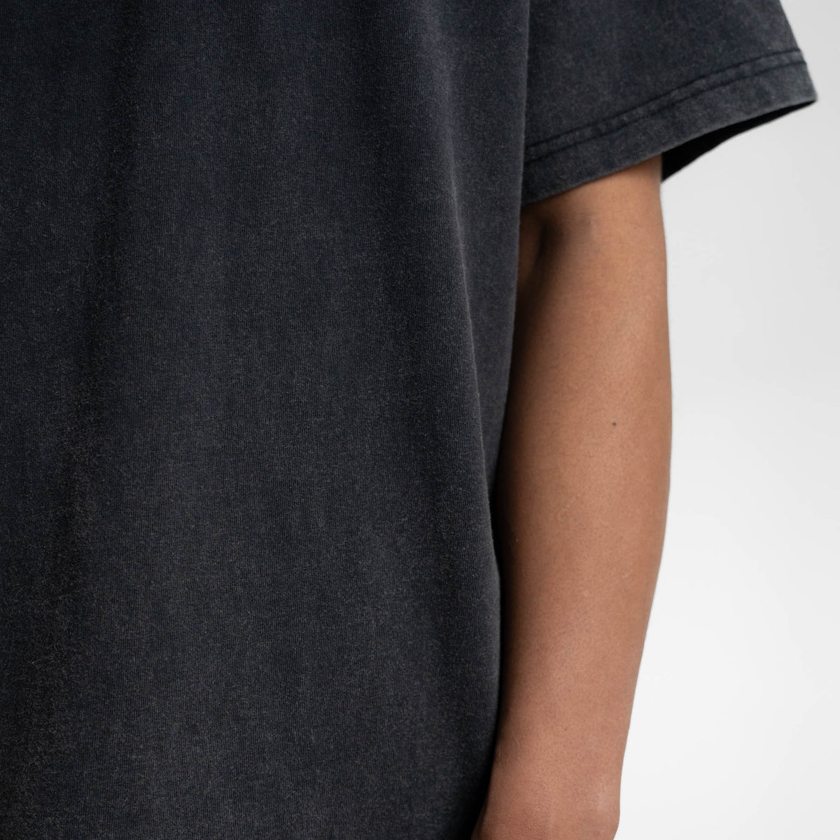 Icone™ ComfortShirt 1+1 GRATIS: Premium Komfortabel Løs Passform Vasket T-shirt