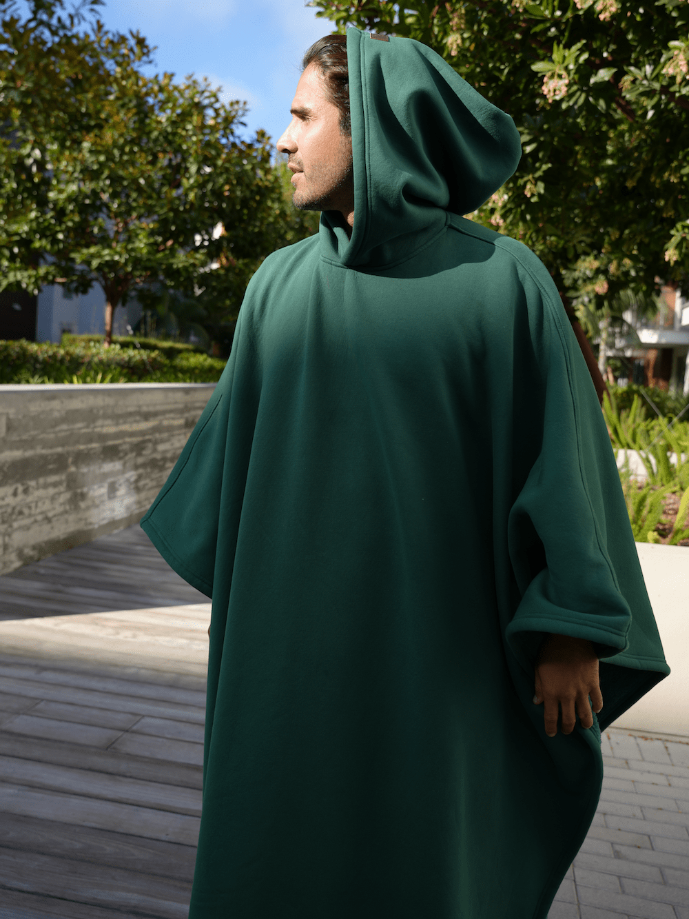 Vægtet hættejakke med oversized pasform og blødt inderfor