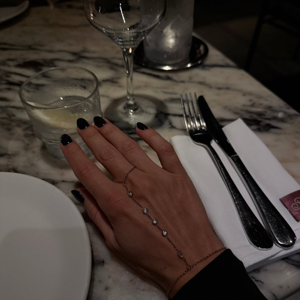 Jewelance™ HandChain 1+1 GRATIS: Elegant Delikat Minimalistisk Håndkæde