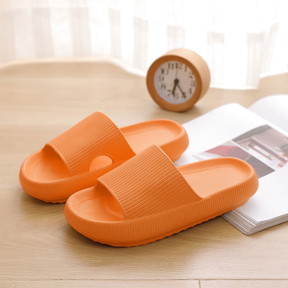 Happy™ ComfySlippers 1+1 GRATIS: Skridsikre, Superbløde Og Behagelige Hjemmesko