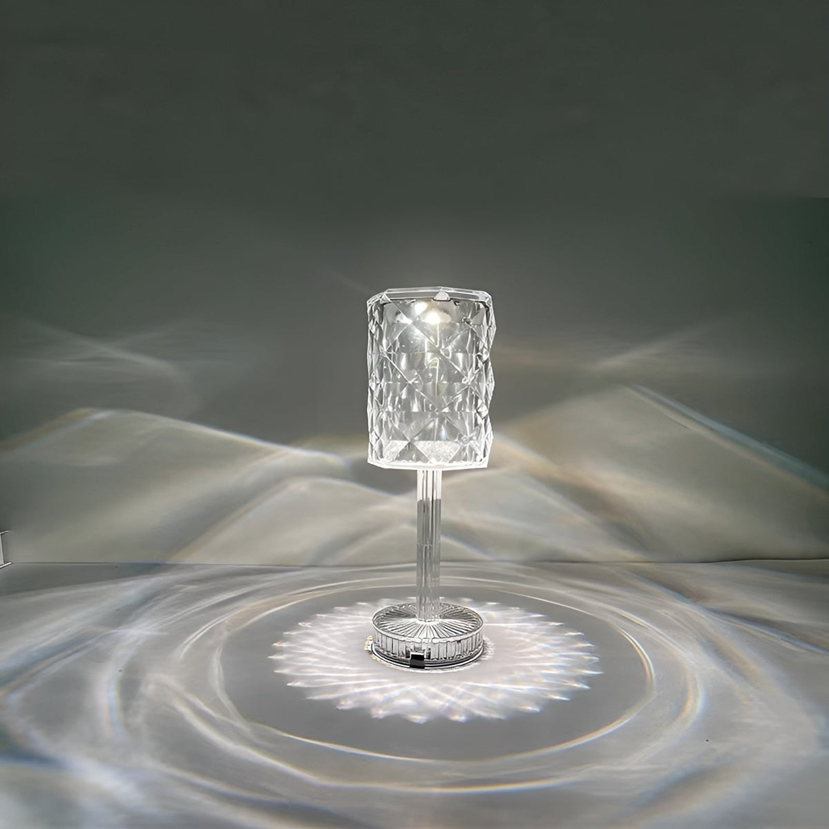 Ledsen™ SparkleLamp: Elegant Lysende Krystal Diamant Funkle Lampe