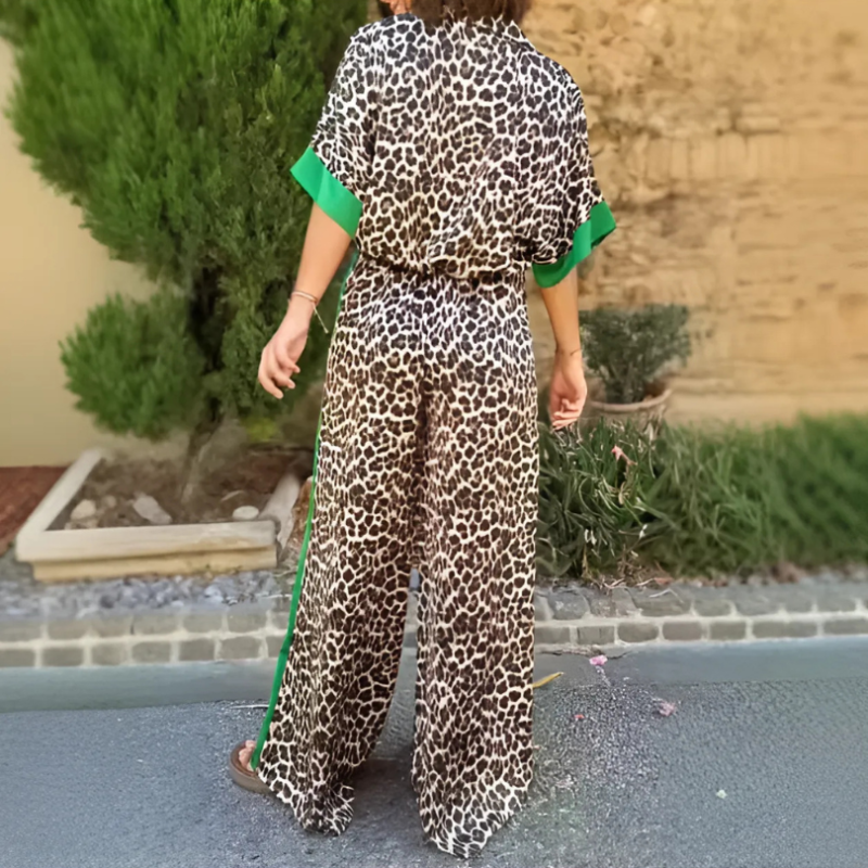 Icone™ LeopardOutfit: Komfort Hele Dagen Med 2-Delt LeopardOutfit Sæt