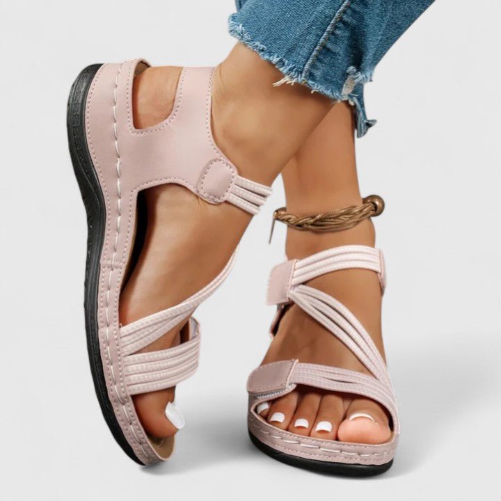 Produktbillede af Mille komfortsandal med justerbare remme fra en anden vinkel
