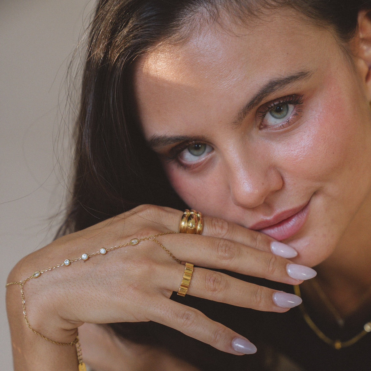 Jewelance™ HandChain 1+1 GRATIS: Elegant Delikat Minimalistisk Håndkæde
