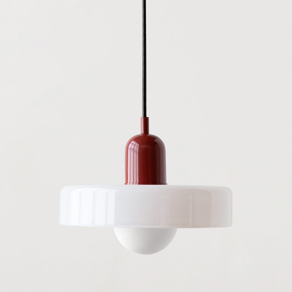 Bauhaus-pendel i farvet glas – design