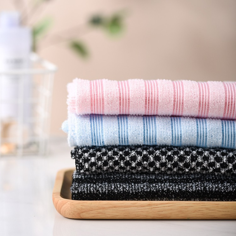 ScrubTowel 1+1 GRATIS - Eksfolierende Brusebad Skrubbe Håndklæde