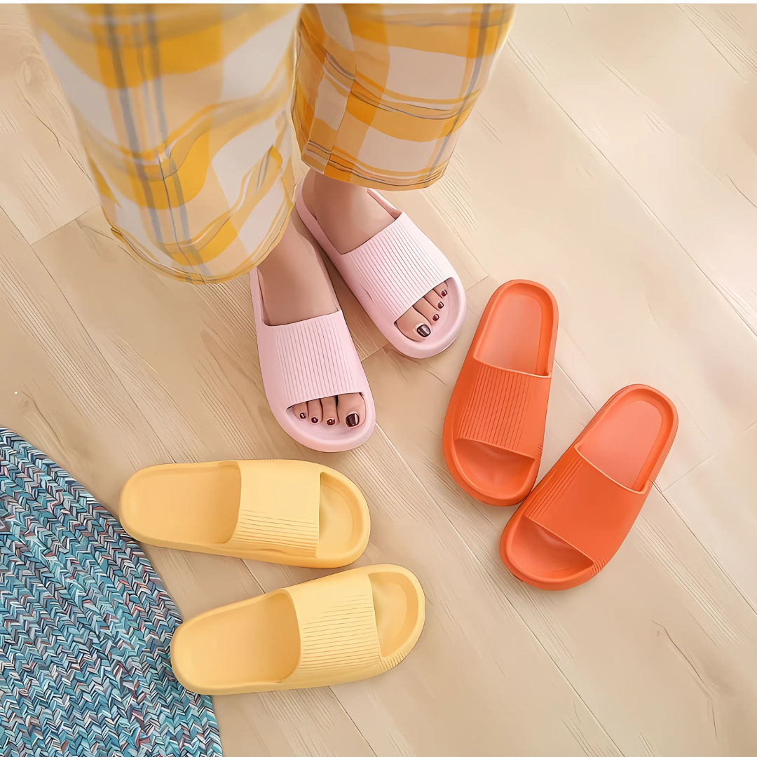 Happy™ ComfySlippers 1+1 GRATIS: Skridsikre, Superbløde Og Behagelige Hjemmesko