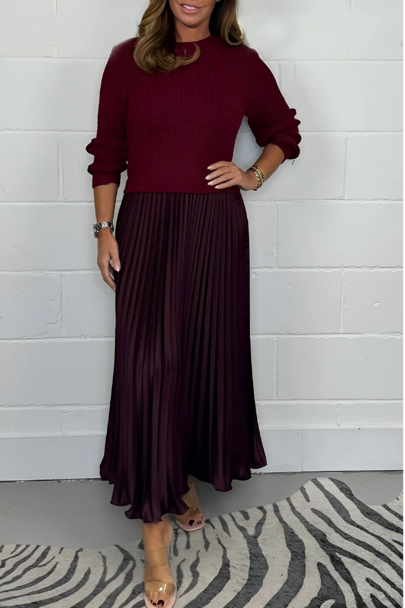 Icone™ PleatedDress: Langærmet Top Med Elegant Plisseret Nederdel Kjole