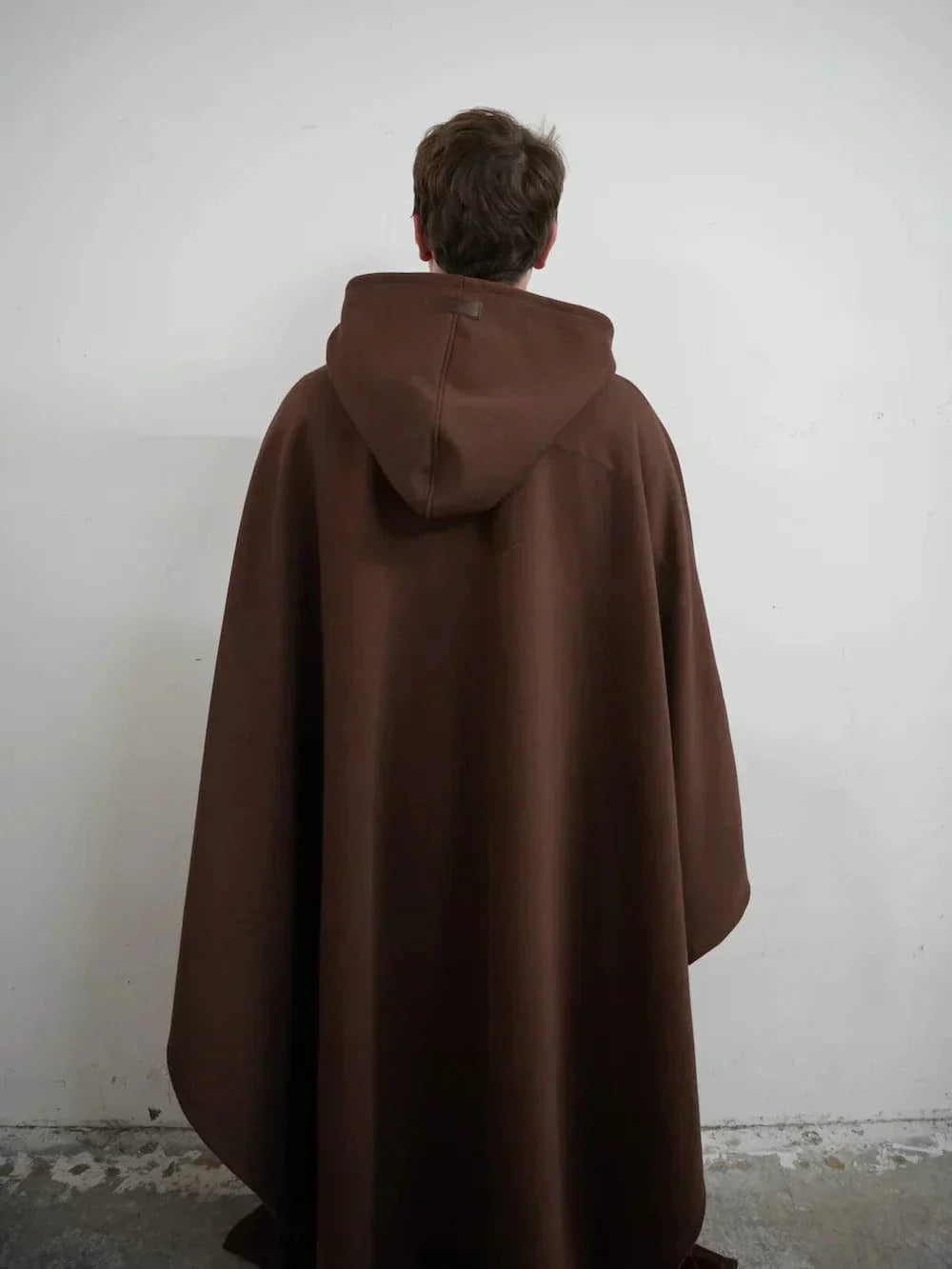 Vægtet hættejakke med oversized pasform og blødt inderfor