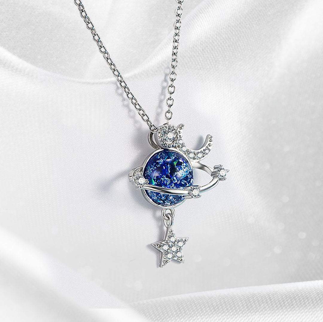 Jewelance™ MoonNecklace 1+1 GRATIS: Blå Planet Stjerne Måne Vedhæng Halskæde