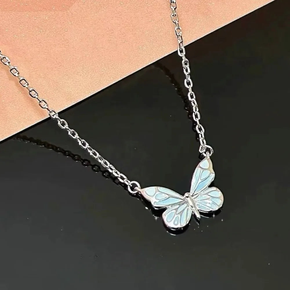 Jewelance™ GlowingButterfly 1+1 GRATIS: Mode Glødende Sommerfugle Halskæde Og Armbånd Sæt
