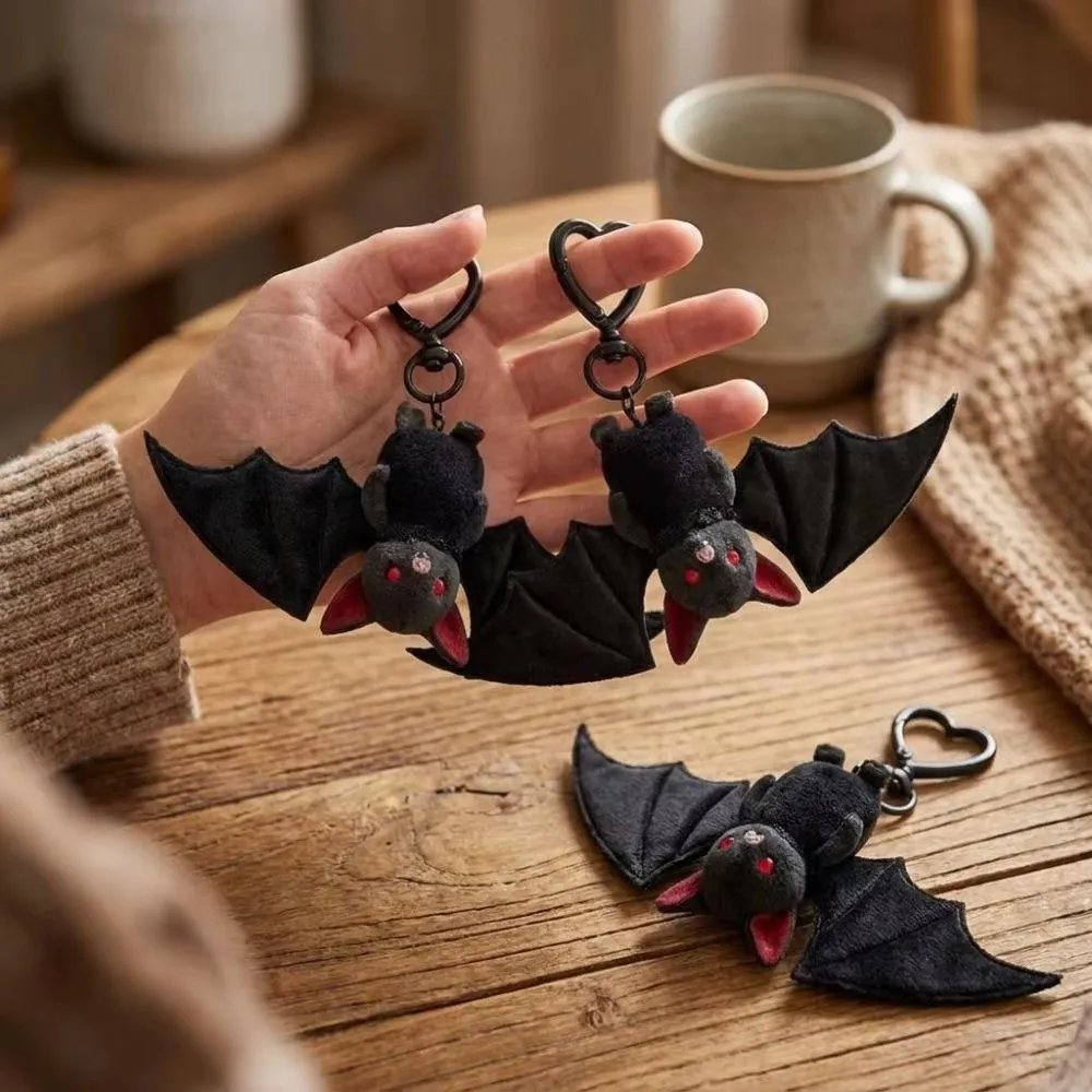 Kletshuts™ HalloweenKeychain 1+1 GRATIS - Plush Flyvende Flagermus Halloween Nøgleanhænger