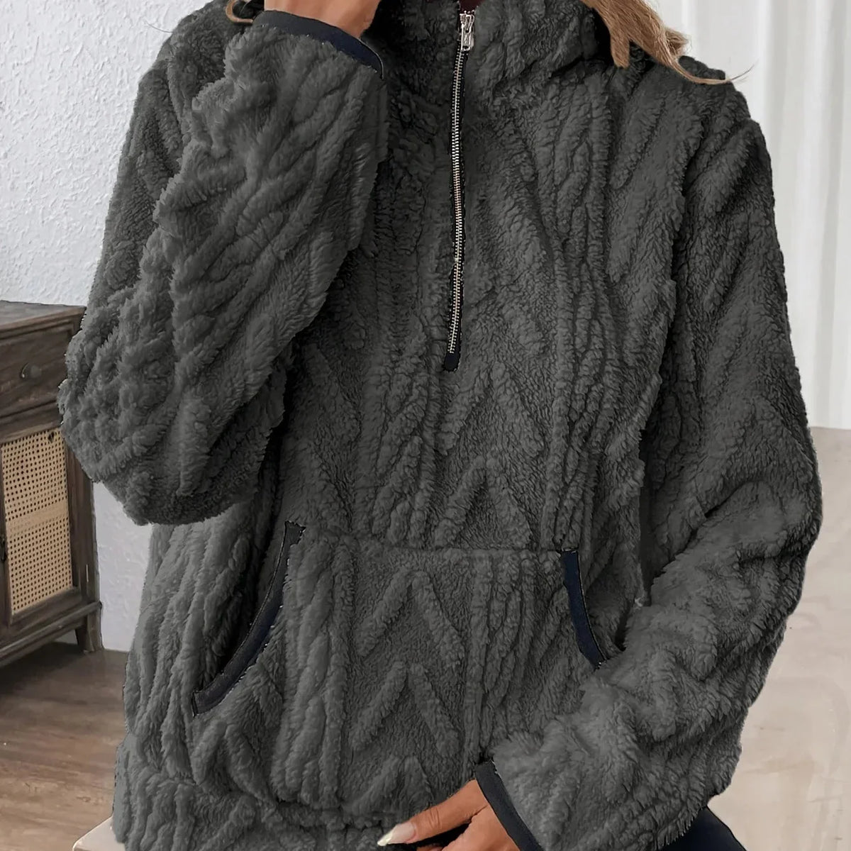 Icone™ LoungeSweatshirt: Ultimativ Stilfuld Komfort 2-I-1 Lounge Sweatshirt Og Halskæde Sæt