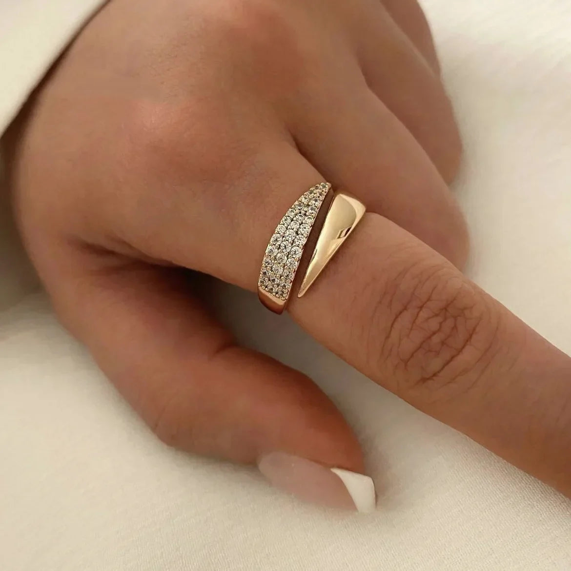 Jewelance™ AdjustableRing 1+1 GRATIS – Elegant Kvinders Mode Glimrende Rhinestone Justerbar Ring