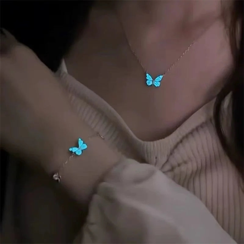 Jewelance™ GlowingButterfly 1+1 GRATIS: Mode Glødende Sommerfugle Halskæde Og Armbånd Sæt