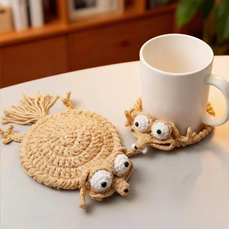 Globetrek° CrochetCoaster  1+1 GRATIS: Sjov Hækle Egern Coaster