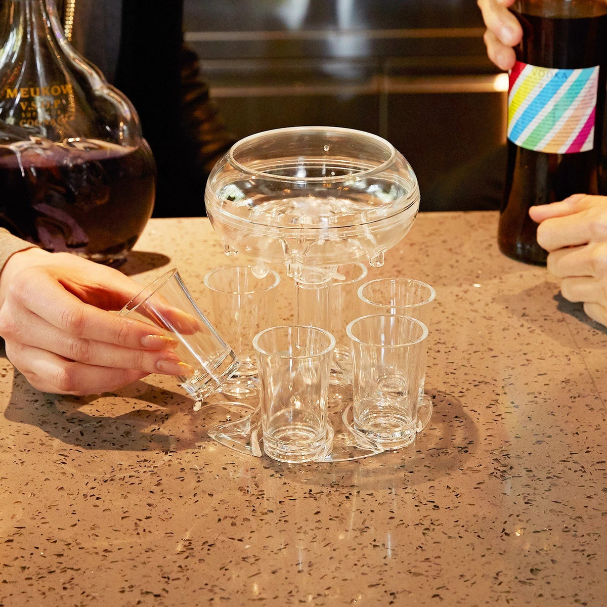 ShotDispenser™ - 6 Shot Glas Drikke Fest Dispenser