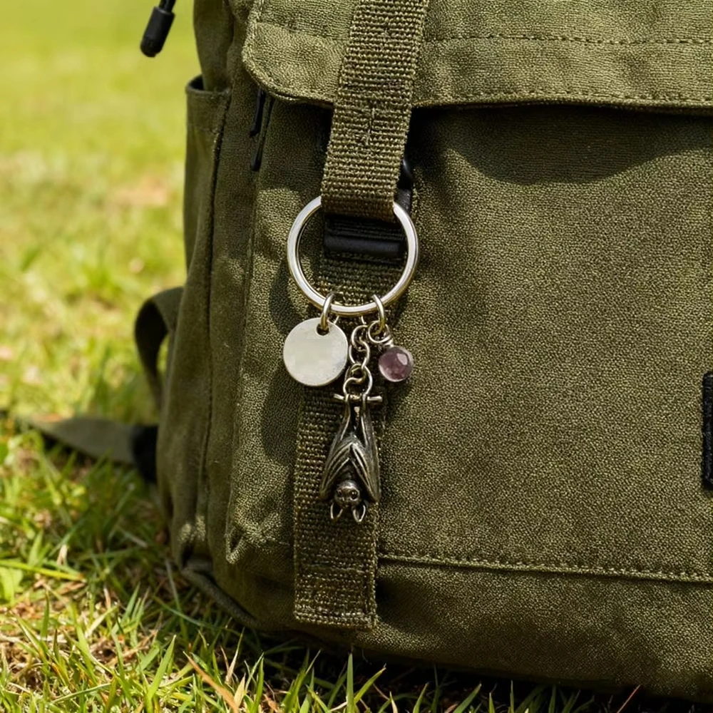 BatKeychain 1+1 GRATIS: Hverdagsstil Spooky Flagermus Charms Nøglering