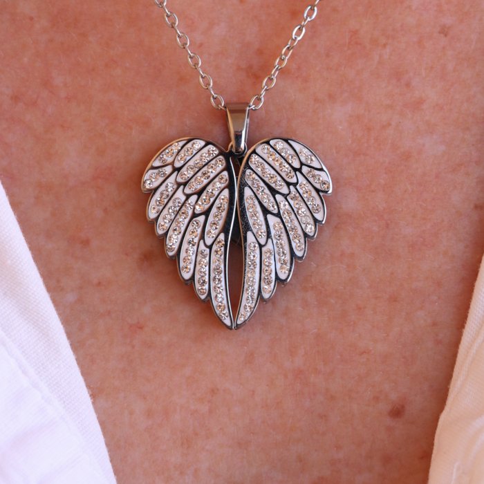 Jewelance™ PersonalizedNecklace: Elegant Engelvinger Personligt Modehalskæde