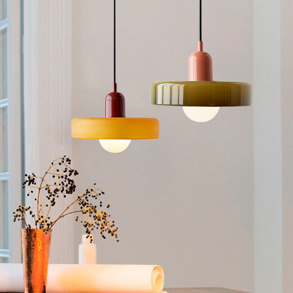 Bauhaus-pendel i farvet glas – design