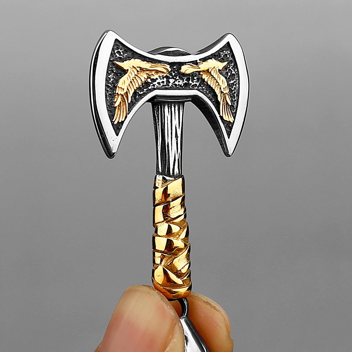 Vikingehalskæde med amulet i nordisk stil