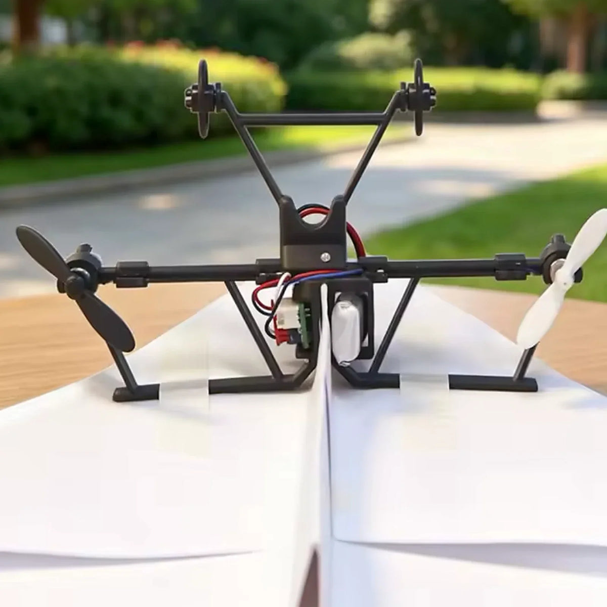 Kletshuts™ SkyGlide - Fjernstyret DIY Papirfly Sky Glide Til Begyndere Og Hobbyentusiaster