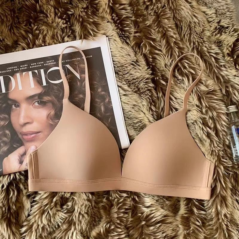 Icone™ TriangleBra: Trådløs og Behagelig Dybt V- Trekantdesign Bralette
