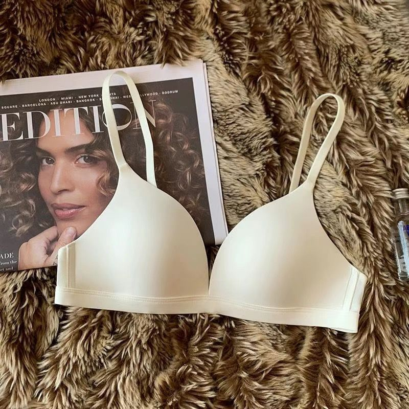 Icone™ TriangleBra: Trådløs og Behagelig Dybt V- Trekantdesign Bralette