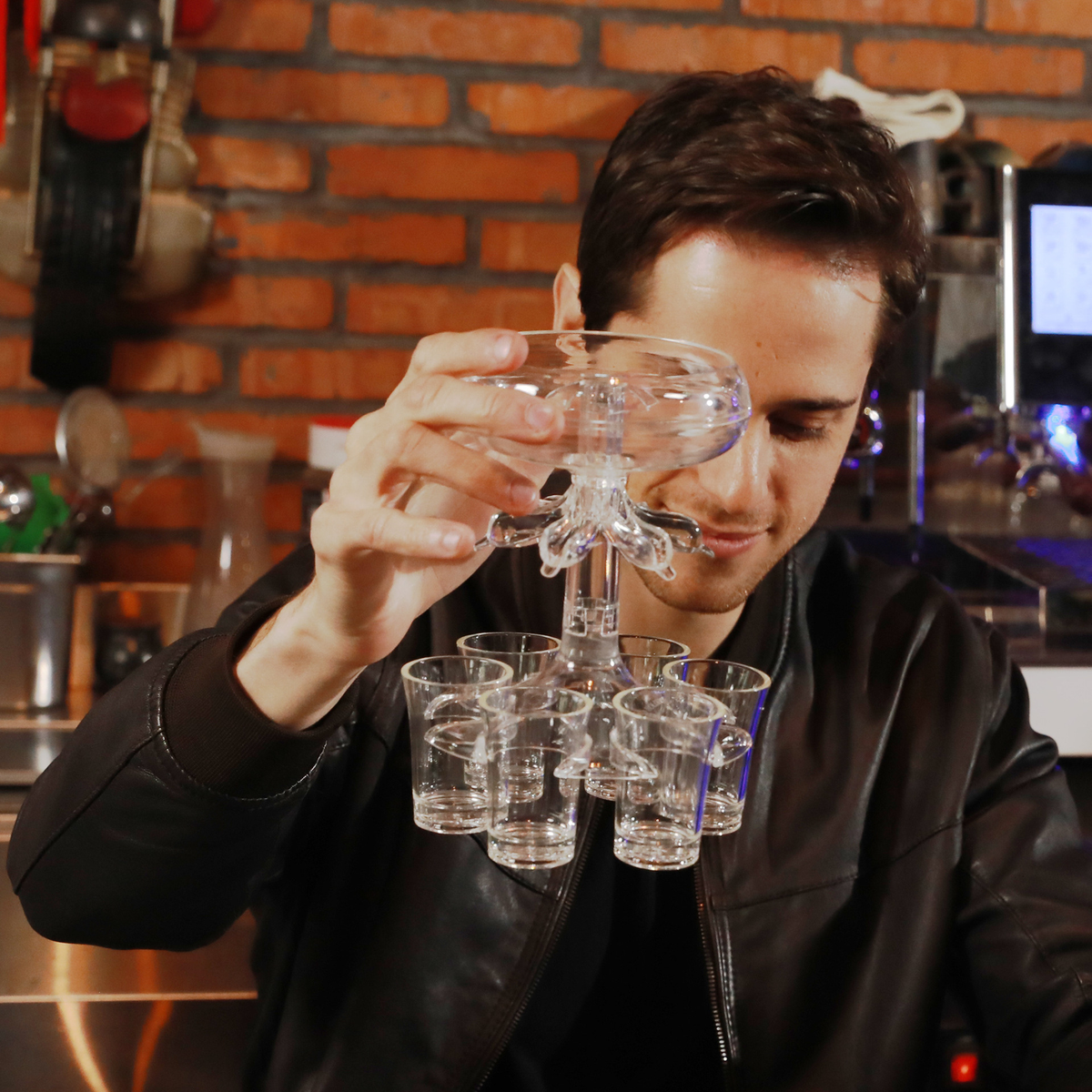ShotDispenser™ - 6 Shot Glas Drikke Fest Dispenser