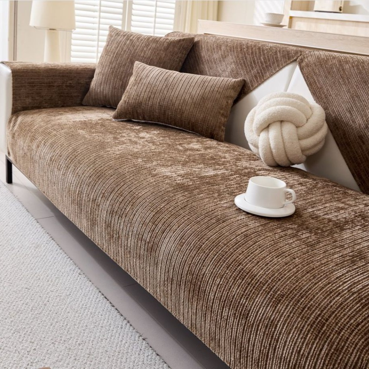Globetrek° SofaCover – Elegant Holdbar Premium Stoff Sofa Betræk