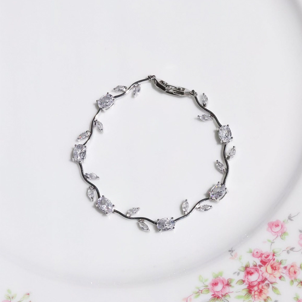 Jewelance™ TulipBracelet 1+1 GRATIS: Funklende Mode Klassisk Tulip Armbånd