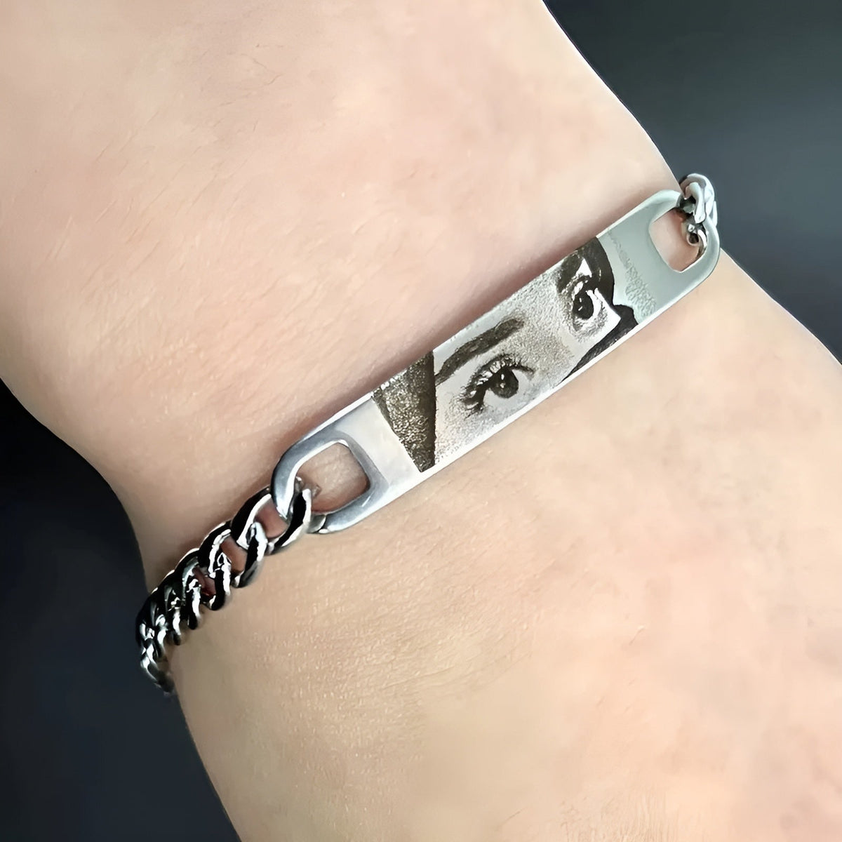 Jewelance™ PersonalizedBracelet: Moderne Elegant Personligt Øjne Print Armbånd