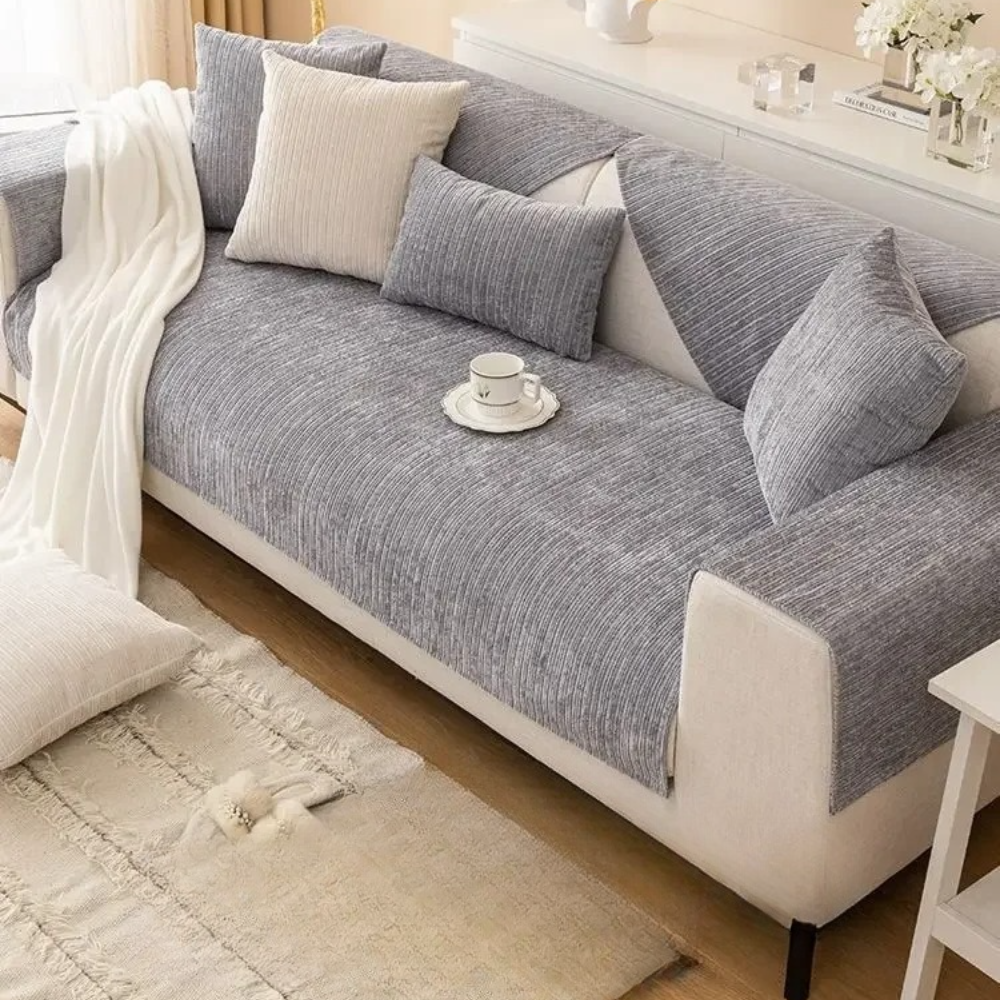 Globetrek° SofaCover – Elegant Holdbar Premium Stoff Sofa Betræk
