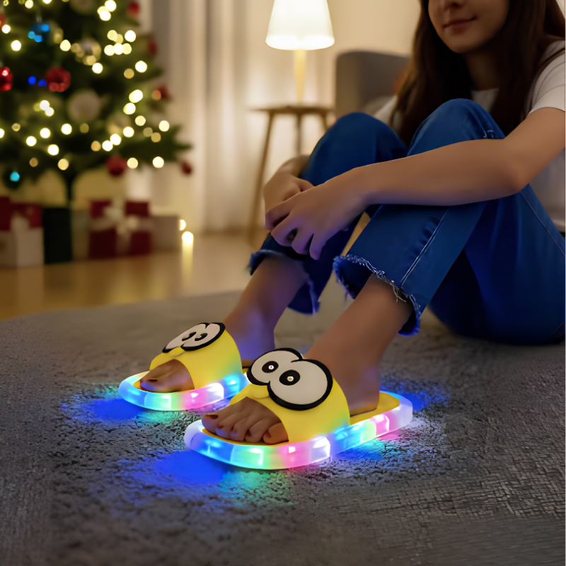 Happy™ FlashingSlippers: Blinkende Farverige Lygter Komfortable Hjemmesko