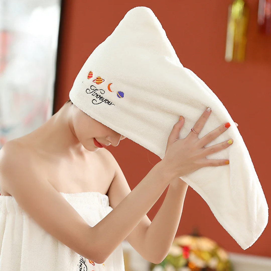 Icone™ HairTowel 1+1 GRATIS: Ultra-Blødt Hurtigtørrende Hårhåndklæde Til Nem Brusebad Pleje