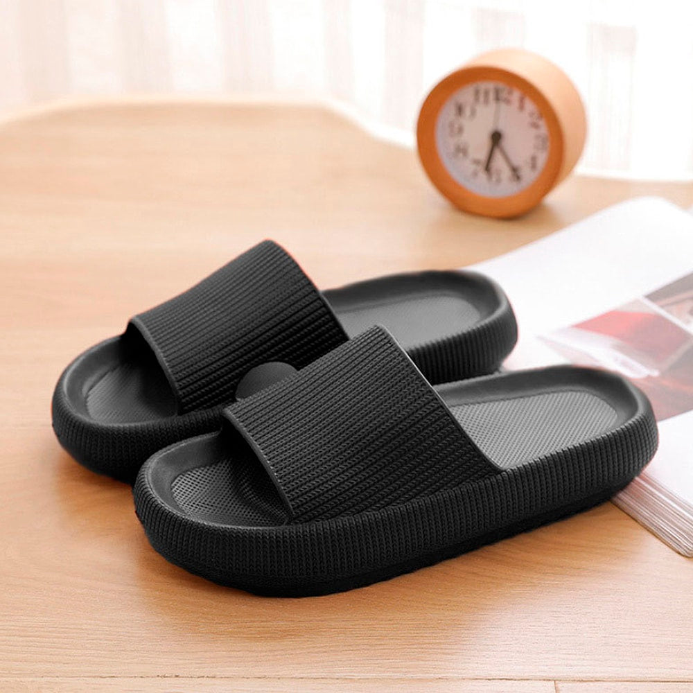 Happy™ ComfySlippers 1+1 GRATIS: Skridsikre, Superbløde Og Behagelige Hjemmesko