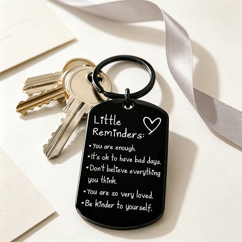 ReminderKeychain 1+2 GRATIS: Minimalistisk Graveret Inspirerende Reminder Nøglekæde