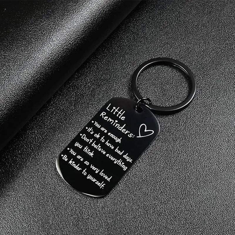 ReminderKeychain 1+2 GRATIS: Minimalistisk Graveret Inspirerende Reminder Nøglekæde